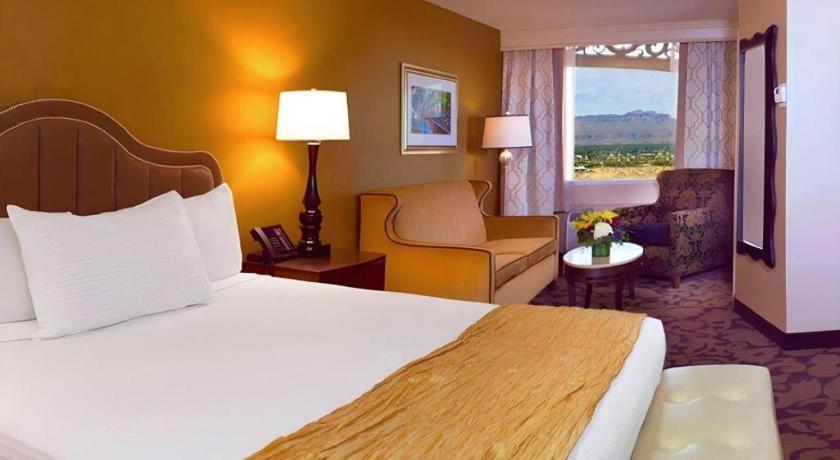 Orleans And Casino Resort 3*