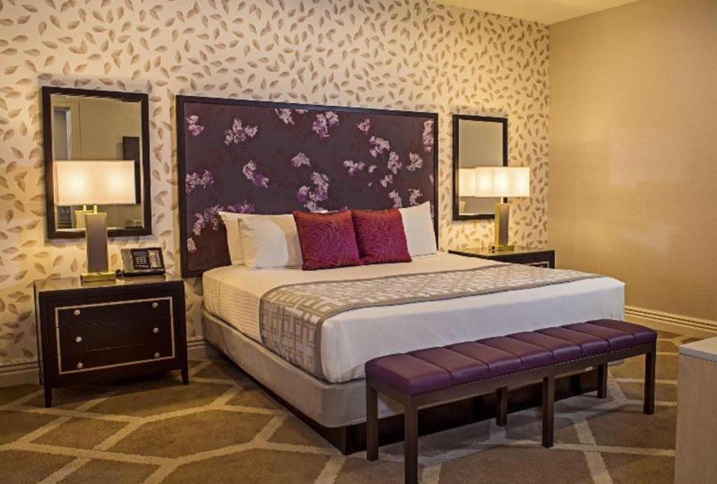 Resort Orleans And Casino 3*