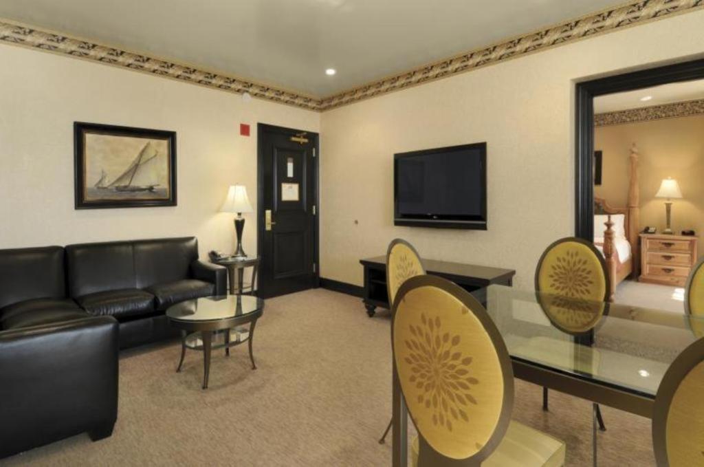 Resort Orleans And Casino Las Vegas