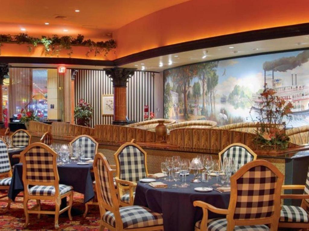 Orleans And Casino 3*
